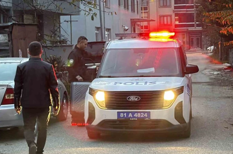 Düzce’de şüpheli çanta paniği