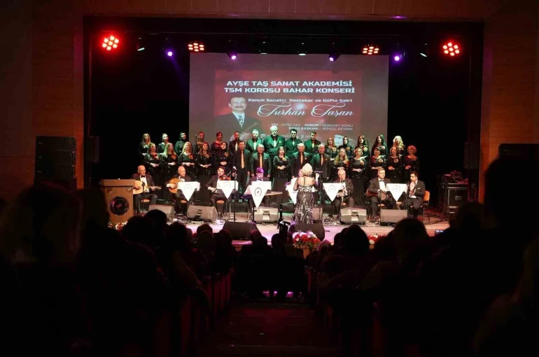 Düzce’de Türk sanat müziği konseri ilgi gördü