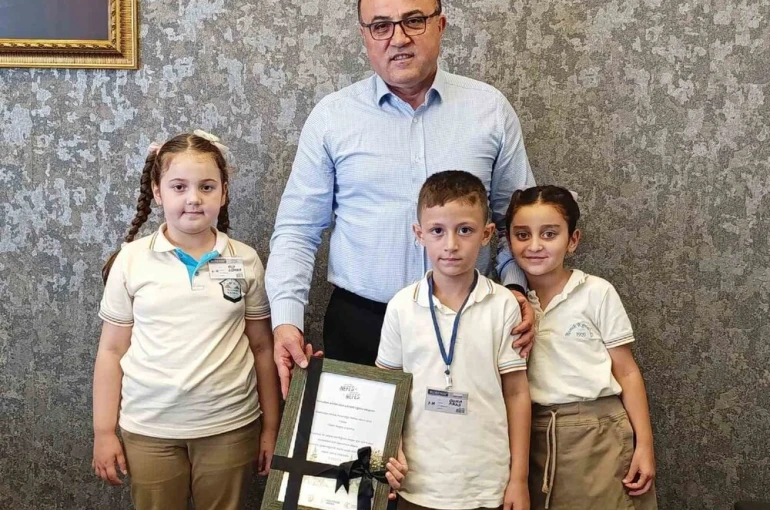 Düzceli öğrenciler yeşil vatan için 207 fidan dikti