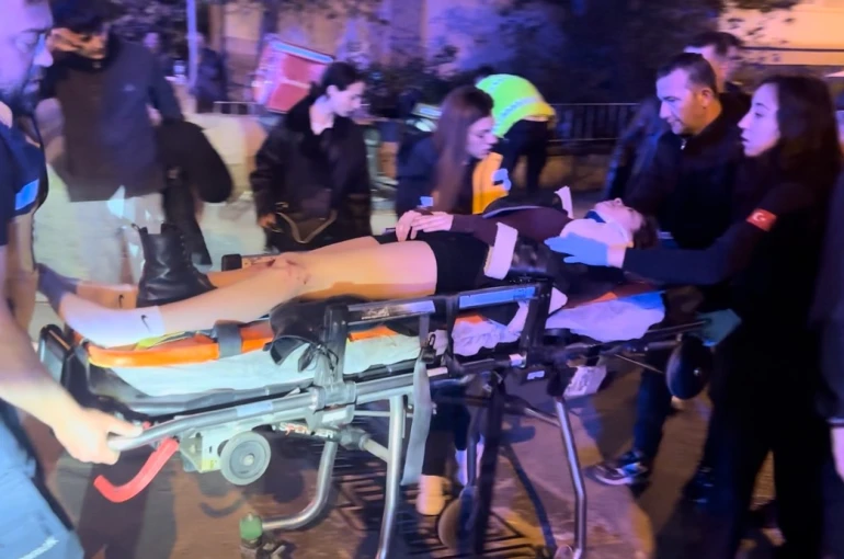 Edirne’de devrilen motosikletteki genç kız yaralandı
