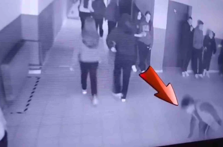 Edirne’de öğrencilerden sosyal deney: Yere atılan çöpe duyarlılık