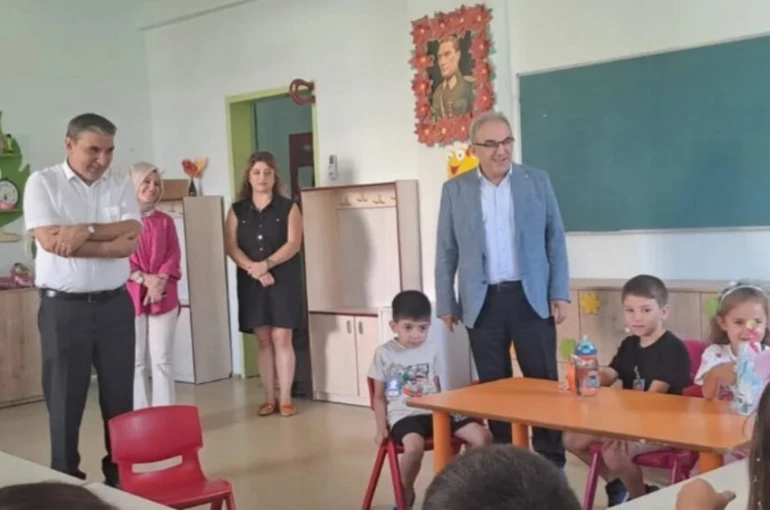 Edremit’te İlçe Milli Eğitim Müdürü Esmen’den okul ziyaretleri
