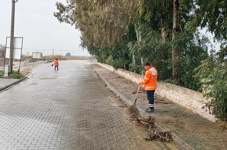 Efeler Belediyesi’nde yağmur mesaisi