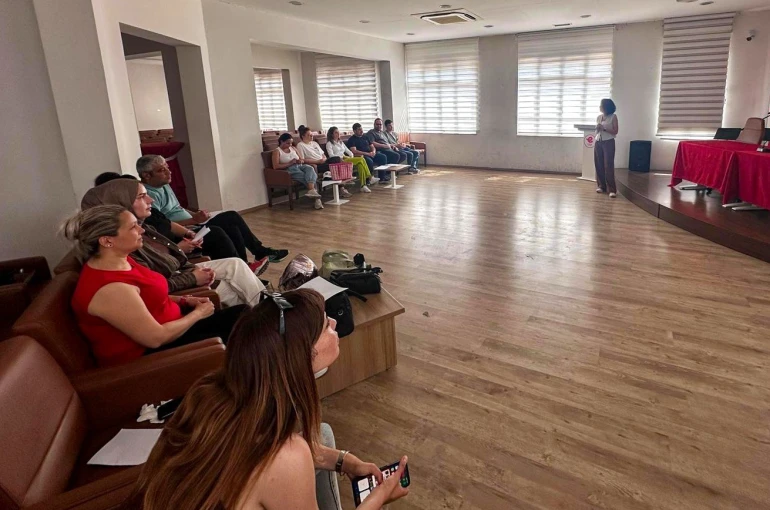 Efeler Belediyesi’nden özel eğitim personeline psikolojik destek