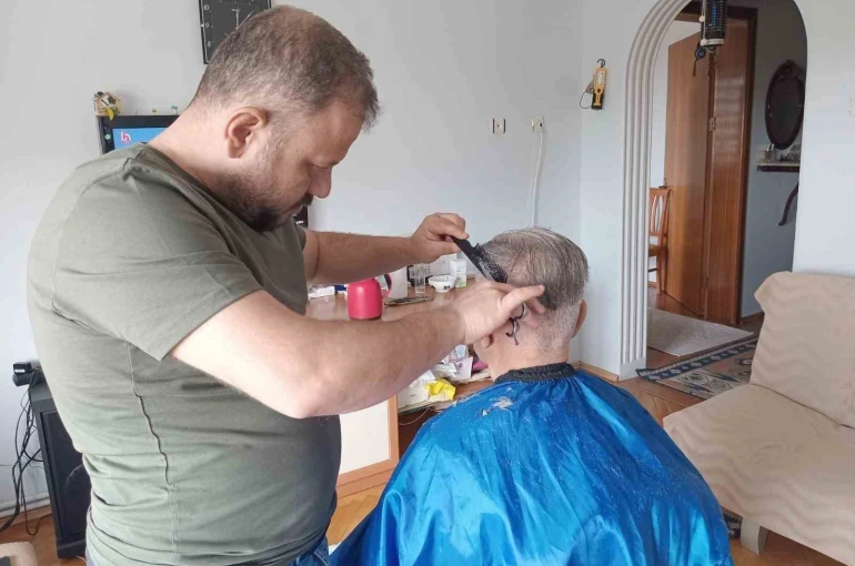 Efeler Belediyesi’nin ’evde bakım’ hizmetleri hayatı kolaylaştırıyor