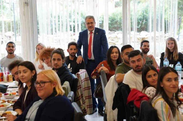Ege Üniversitesi uluslararası öğrencilerin buluşma üssü 