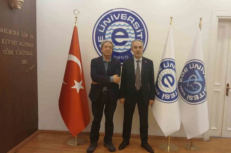 Ege Üniversitesinden "Yapay Zekâ Destekli Eğitim ve Araştırma" atılımı