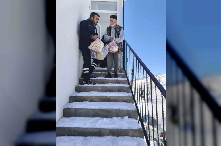 Eğil’de erzak sıkıntısı yaşayan vatandaşların ihtiyaçları giderildi