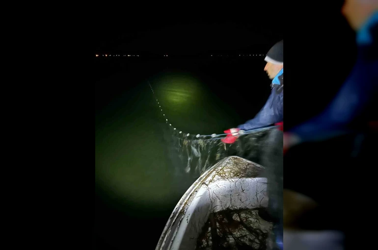 Eğirdir Gölü’nde bin 200 metre kaçak ağ ele geçirildi