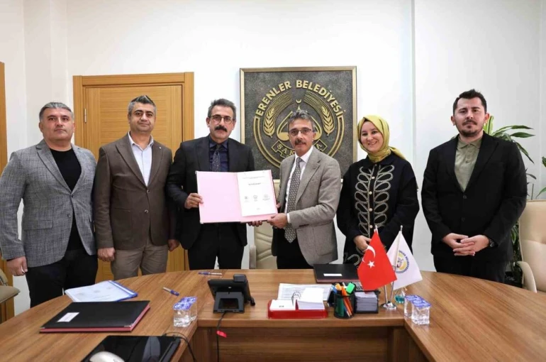 Eğitime değer veren proje: Erenler’de ‘Kantin Kart’ desteği devam ediyor