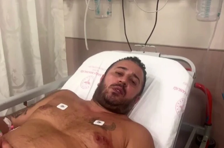Eğlence mekanı sahibi Sezai Gülmez, Zeytinburnu’nda silahlı saldırıya uğradı