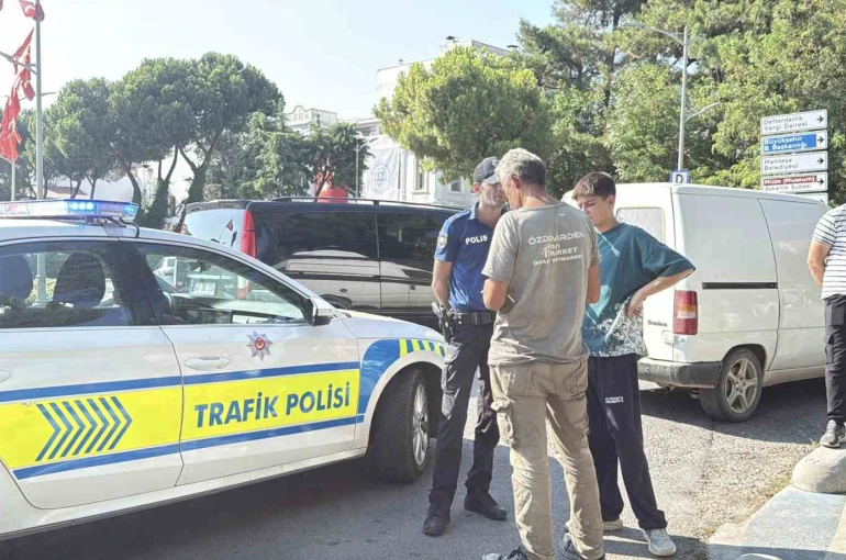 Ehliyetsiz sürücünün karıştığı kazada motosikletli yaralandı