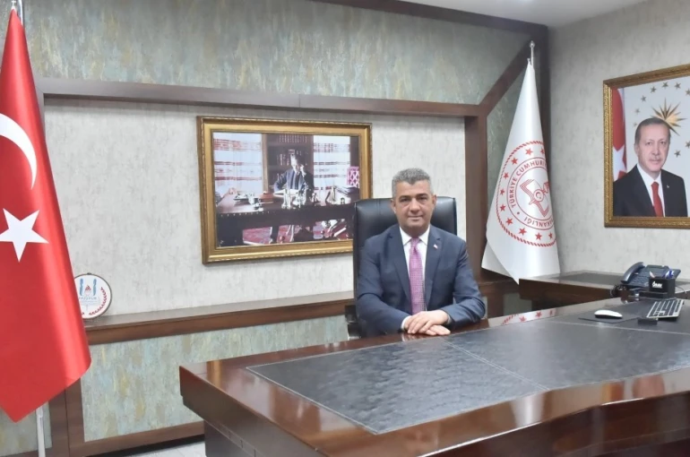 Ekici: "Erzurum eğitim ailesinin her ferdine minnettarız"