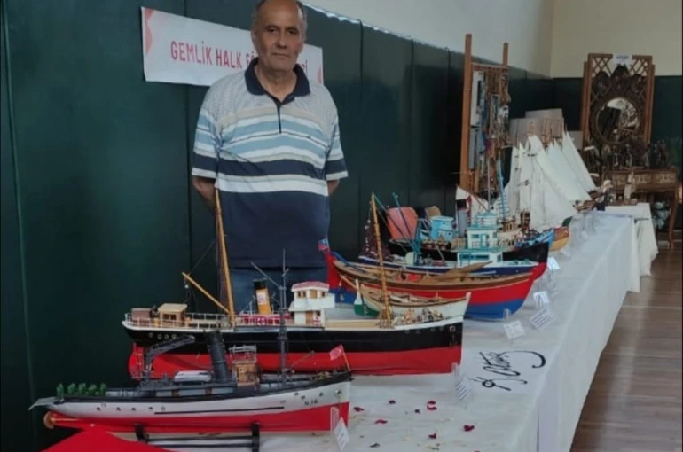 El emeğiyle tarihe yolculuk; Savaş gemilerini birebir ölçekle üretiyor