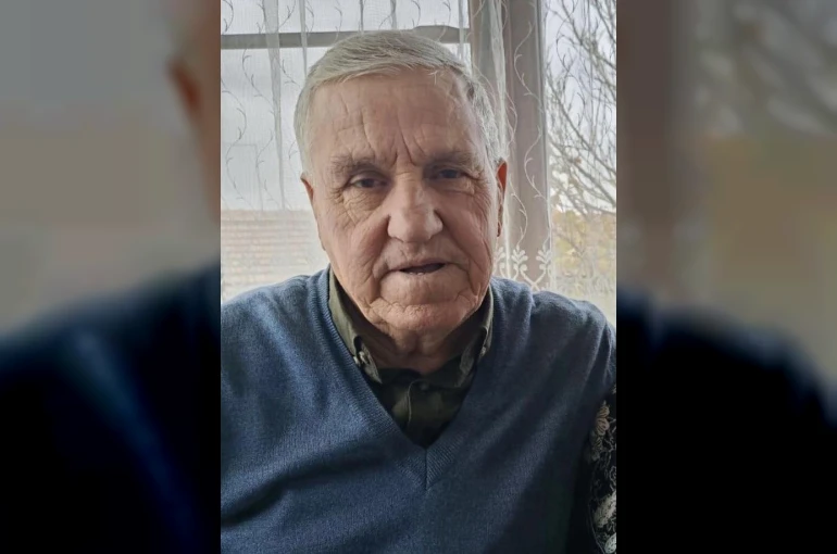 El frenini çekmediği traktörün altında kalan sürücü hayatını kaybetti