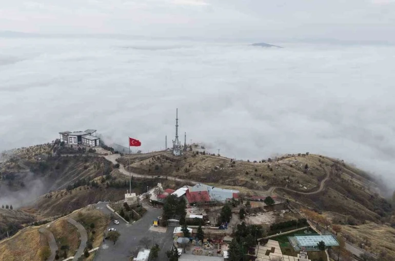Elazığ sis denizinde kayboldu, ortaya kartpostallık görüntüler çıktı