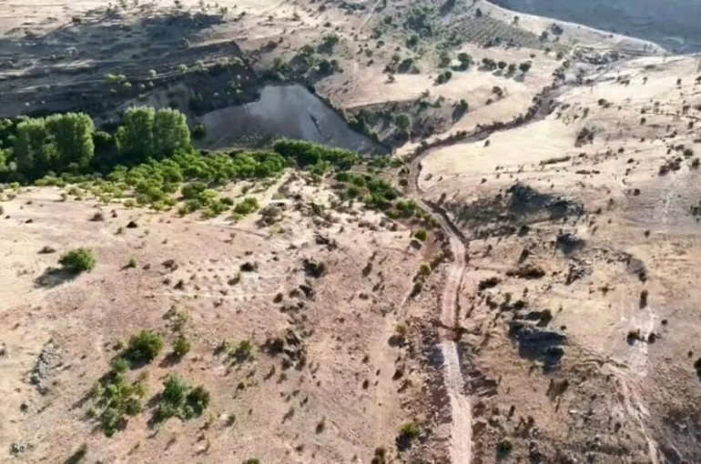 Elazığ Valisi devreye girdi: 40 yıllık yol sorunu çözüldü