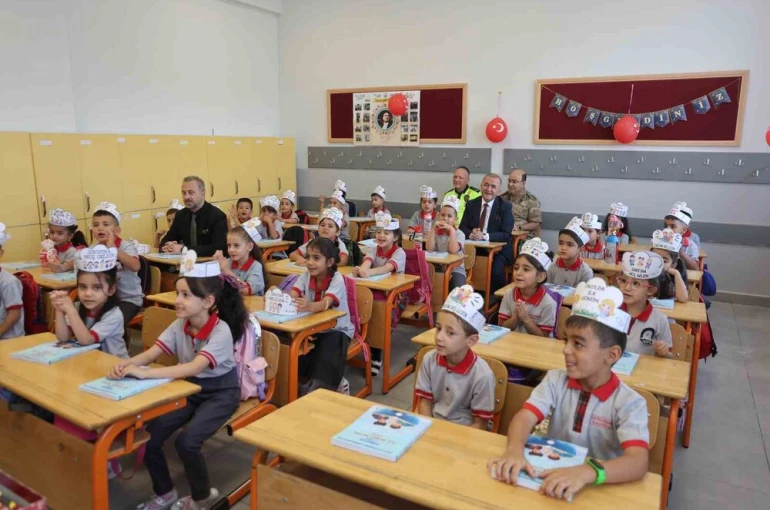 Elazığ’da 105 bin öğrenci dersbaşı yaptı