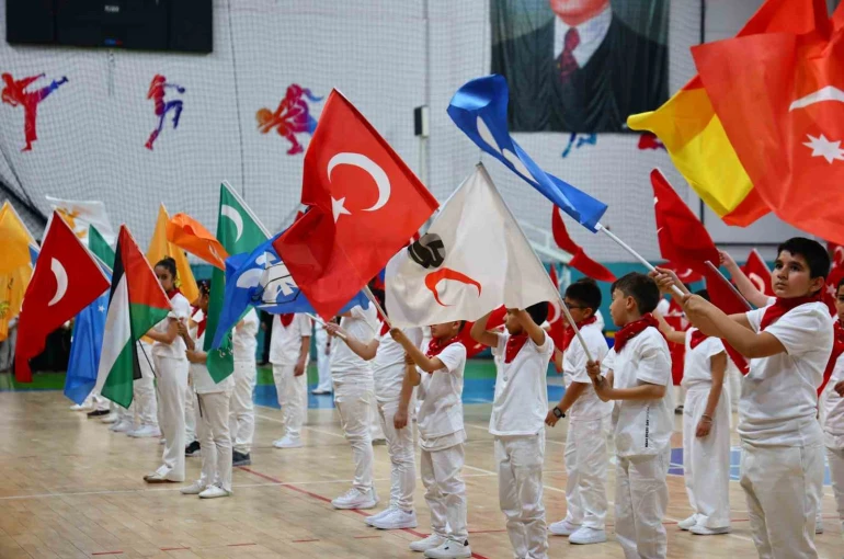 Elazığ’da 23 Nisan coşkuyla kutlandı