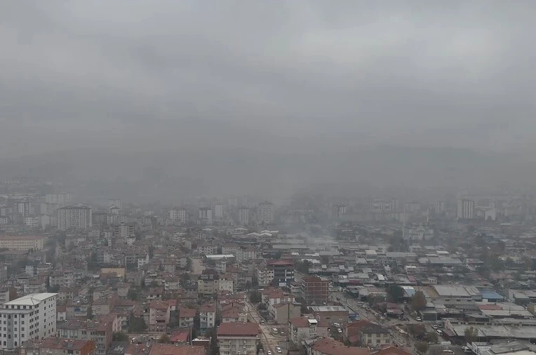 Elazığ’da sis etkisi sürdürüyor