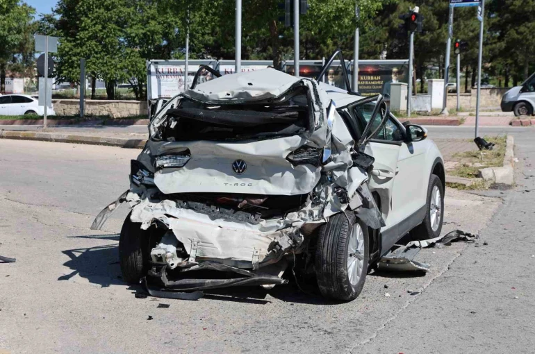 Elazığ’da yılın ilk 6 ayında bin 679 kaza meydana geldi: 4 kişi hayatını kaybetti