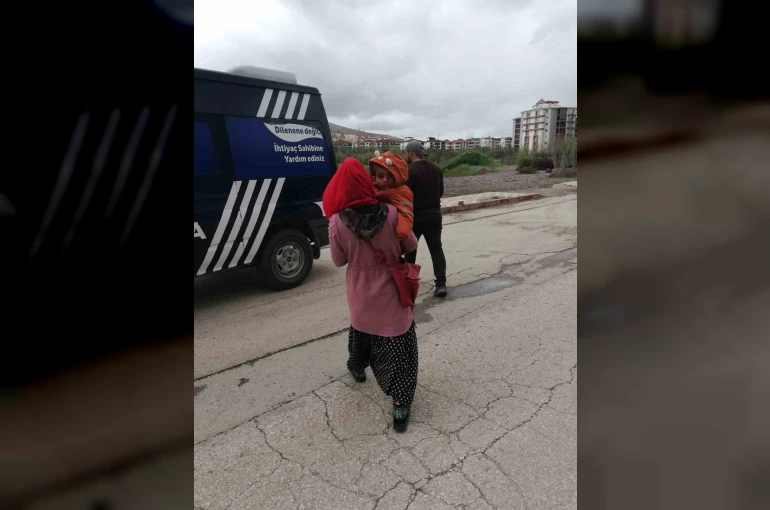 Elazığ’da zabıtadan dilencilere yönelik operasyon