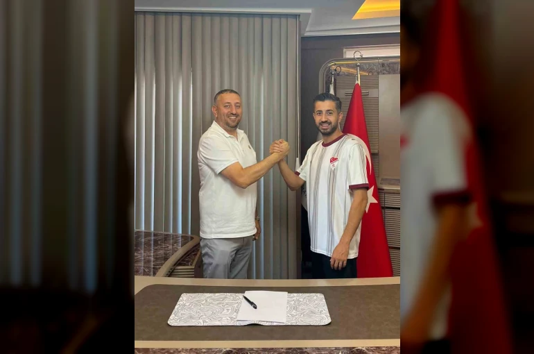 Elazığspor Onur Eriş’le sözleşme imzaladı