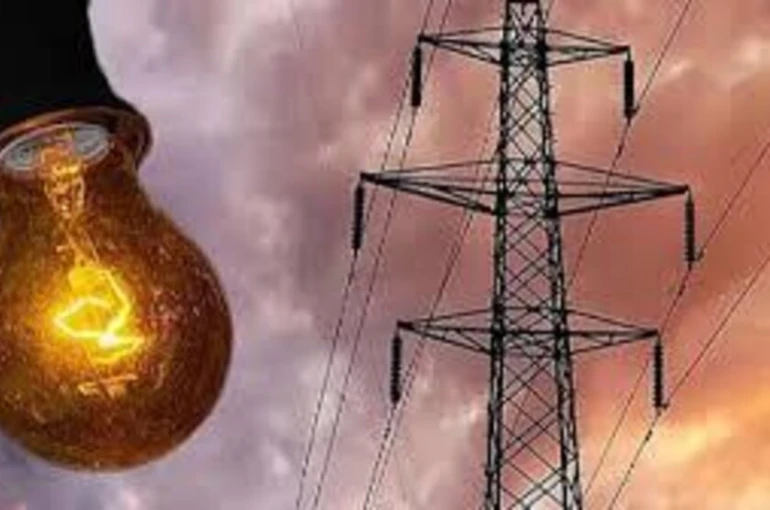 Elektrik Kesintisi Vatandaşları Mağdur Etti