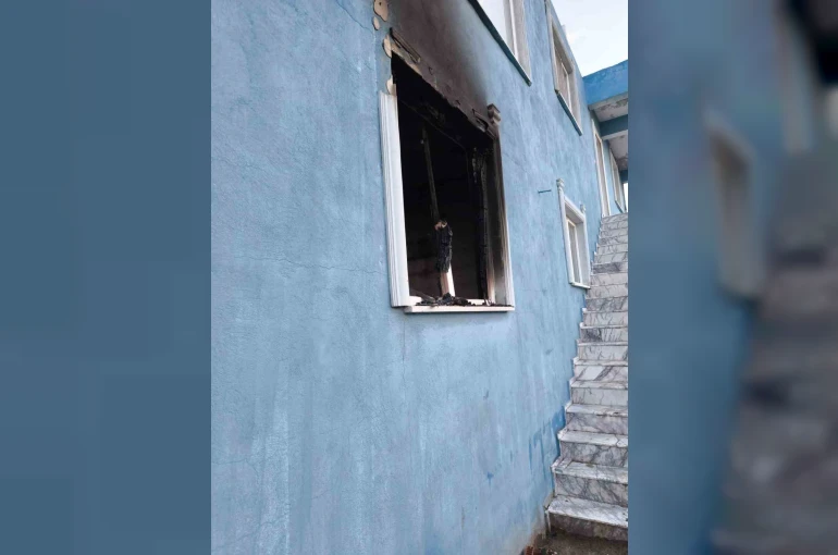 Elektrikli battaniyeden çıkan yangında hayatını kaybetti 