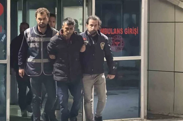 Elleri bağlanıp boğazları kesilen kardeşlerin davasında ilk duruşma görüldü
