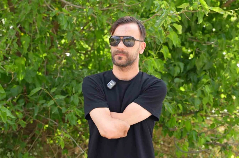 Ellerini kaybetti, hayata daha çok sarıldı