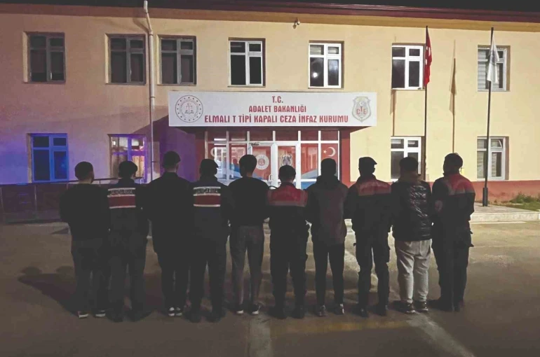 Elmalı Cezaevi’ne uyuşturucu sokma girişimine operasyon: 14 kişi tutuklandı