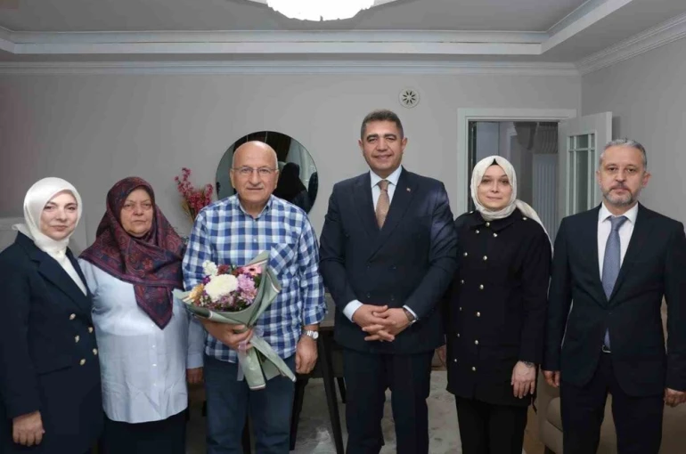 Emekli öğretmenler unutulmadı