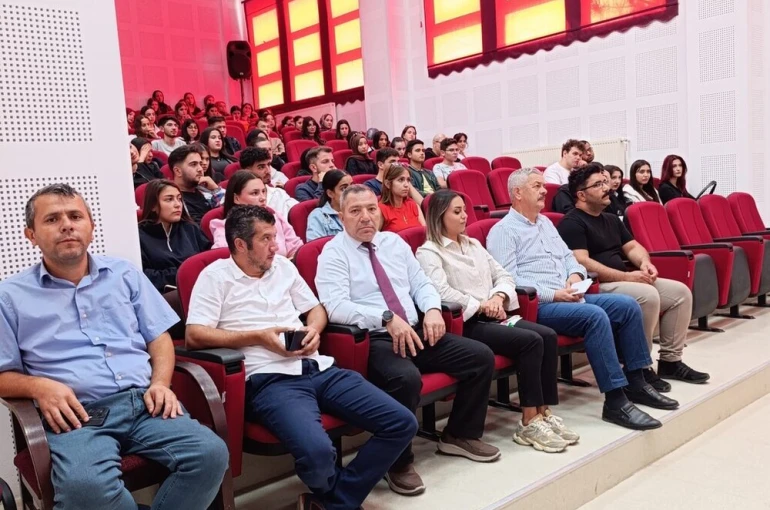 Emet MYO’da 2025-2026 eğitim-öğretim yılı oryantasyon program 
