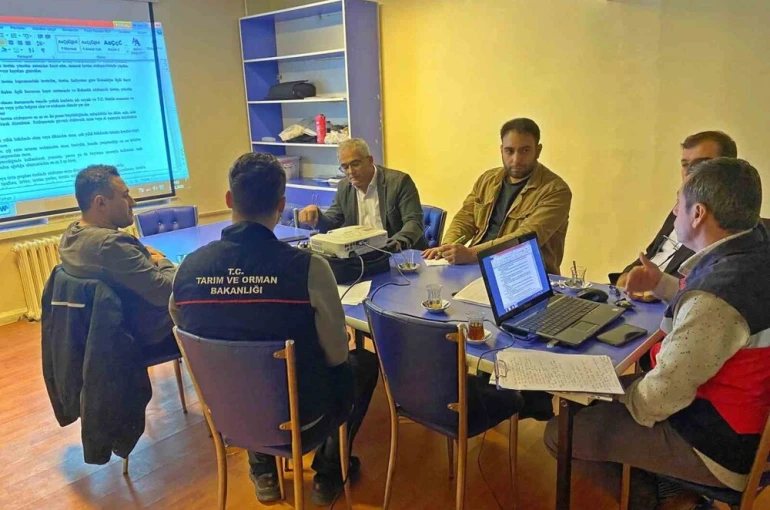 Emet’te "Süt kalitesi ve hijyen" konulu eğitim