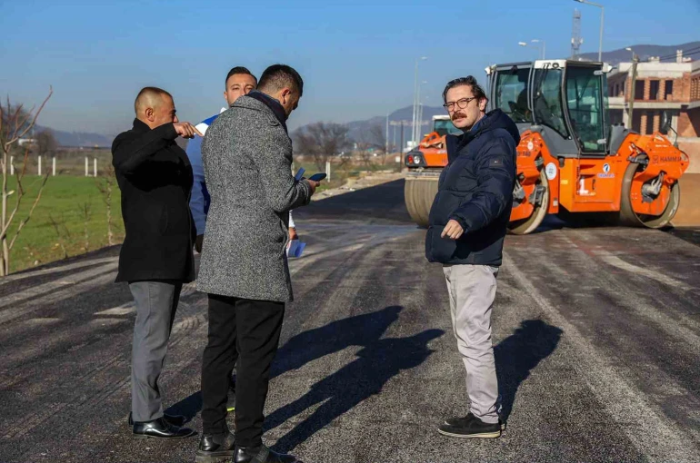 Emirbeyazıt Mahallesi Kolejler bölgesinde üstyapı çalışmaları başladı