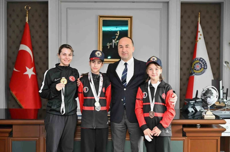 Emniyet Müdürü Tolga Yılmaz şampiyon sporcuları misafir etti