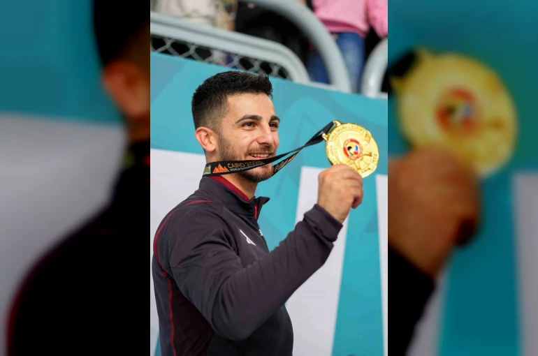 Eray Şamdan, Dünya Karate Şampiyonası’nda altın madalya kazandı