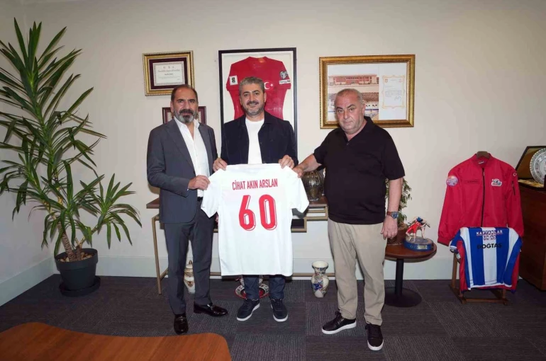 Erbaaspor Başkanı Cihan Akın Arslan’dan, Mecnun Otyakmaz’a ziyaret