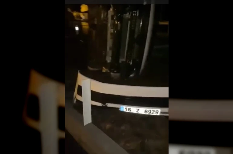 Erciş’te otomobil takla attı: 1 ölü, 5 yaralı