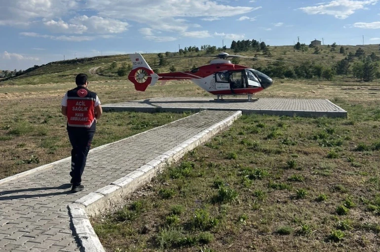 Erciş’ten Van’a bebek için hava ambulansı seferberliği