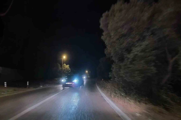 Erdek’te hatalı sollama kazaya davetiye çıkardı 