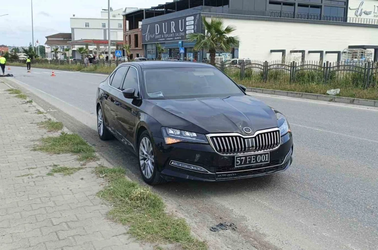 Erfelek Belediye Başkanı’nın makam aracının çarptığı bisikletli yaralandı