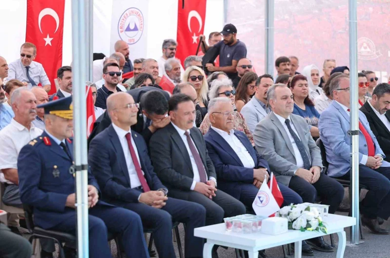 ERÜ’den ‘15 Temmuz Demokrasi ve Milli Birlik Günü’ töreni