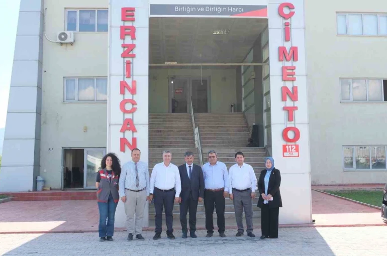 Erzincan Belediye Başkanı Bekir Aksun, çimento fabrikasını ziyaret etti