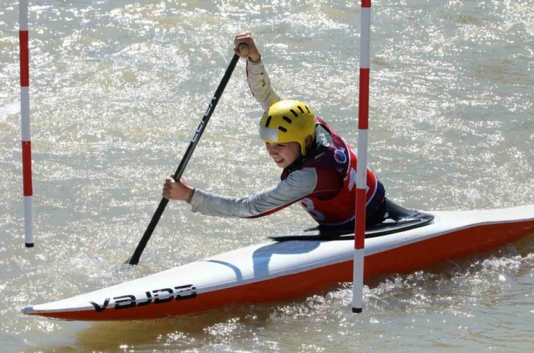 Erzincan’da, Akarsu Kano Slalom Türkiye Kupası yarışları