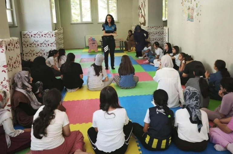 Erzincan’da Kur’an kurslarında bin 215 öğrenciye güvenlik eğitimi