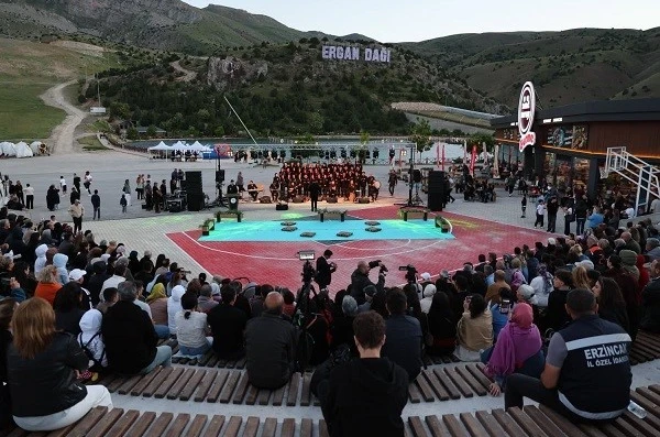 Erzincan’da ‘Matem Gecesi’ programı düzenlendi