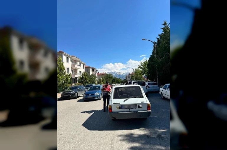 Erzincan’da okul çevrelerinde güvenlik uygulaması gerçekleştirildi
