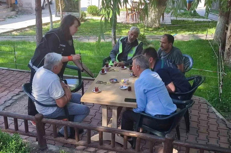 Erzincan’da uyuşturucuyla mücadelede bilgilendirme çalışmaları sürüyor